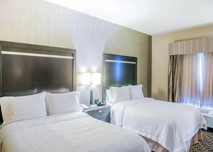 Hampton Inn & Suites Bay City