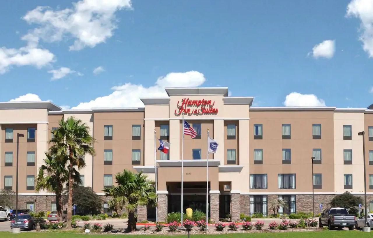 Hampton & Bay Hotel