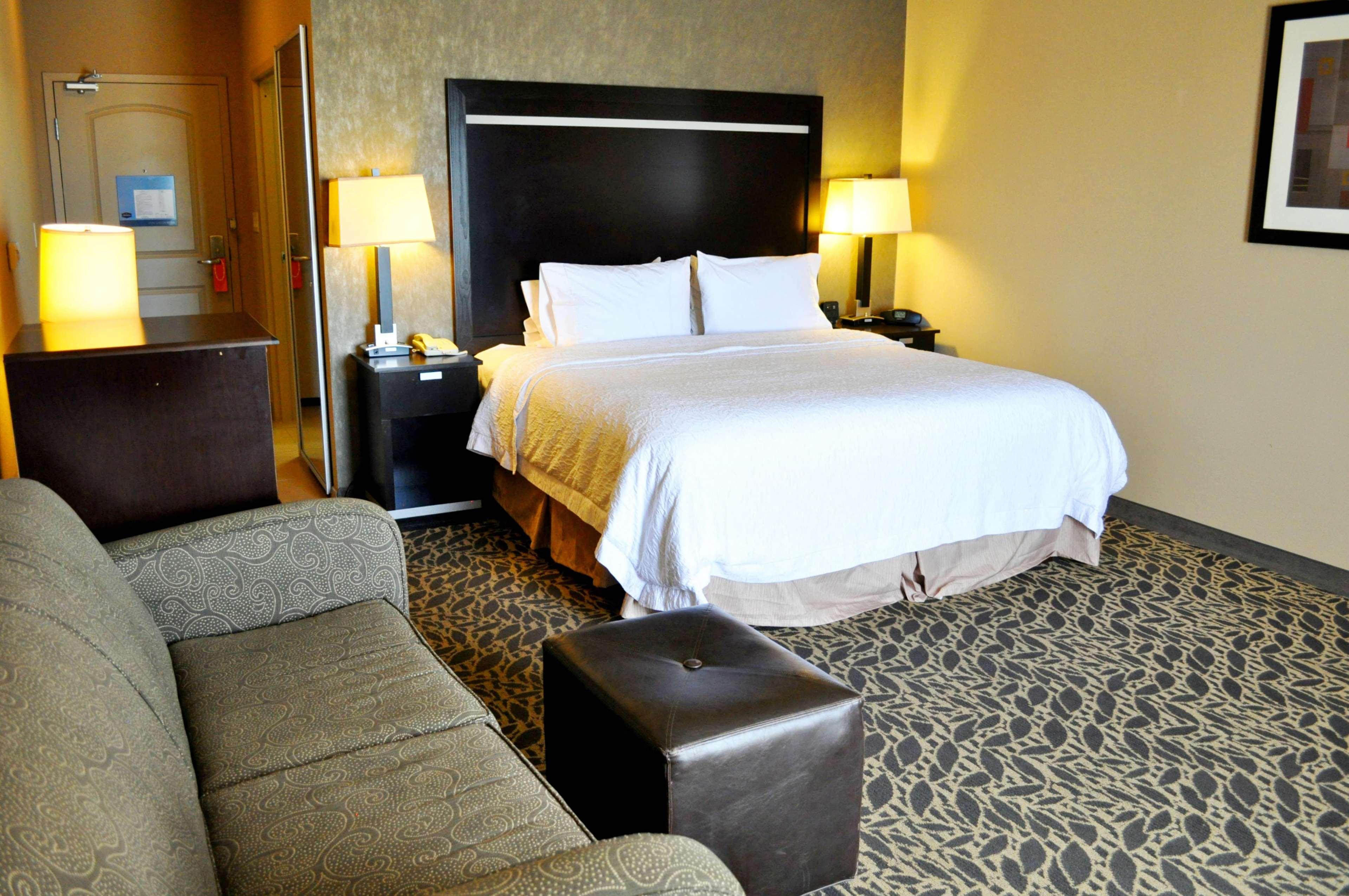 Hotel Hampton & Bay 3*