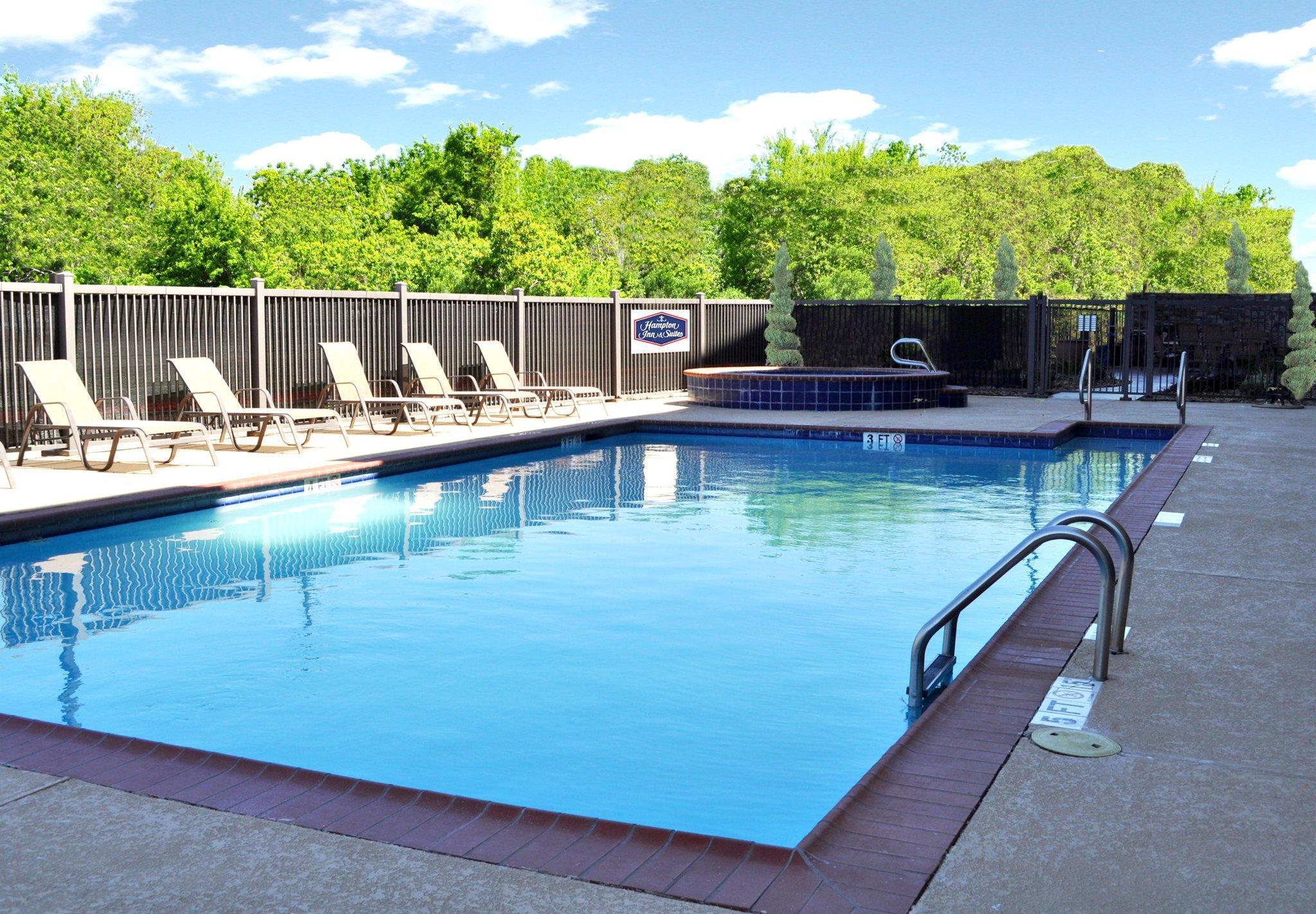 Hampton & Bay 3*