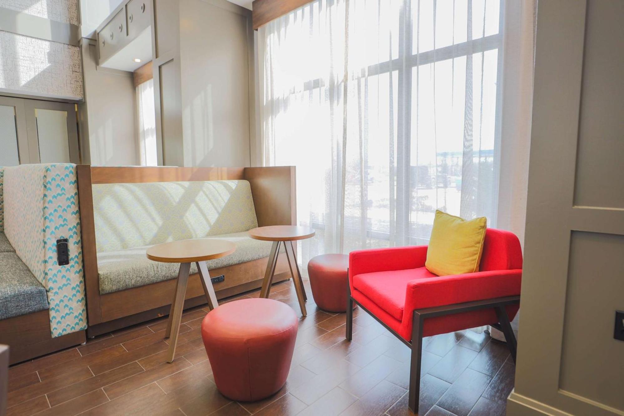 Hotel Hampton & Bay Bay City